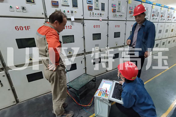 特高压为河南洪泰电力公司提供售后服务(图2)