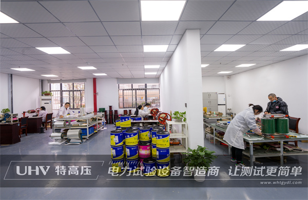 贵客临门!热烈欢迎江苏客户来访特高压电力实地考察(图3) 贵客临门!热烈欢迎江苏客户来访特高压电力实地考察(图3)